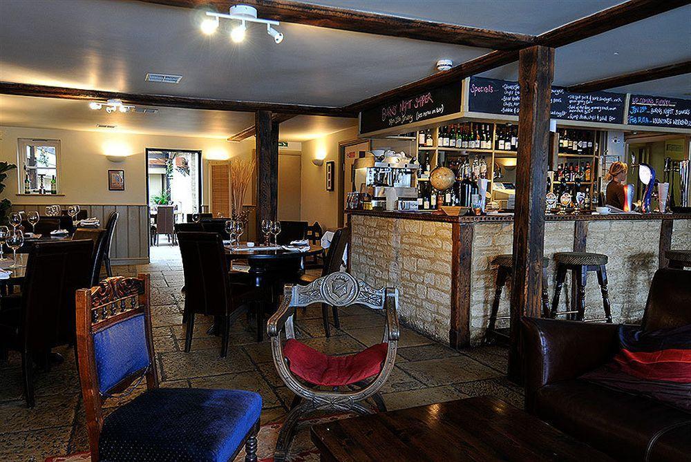 The Chequers Inn Cassington Dış mekan fotoğraf