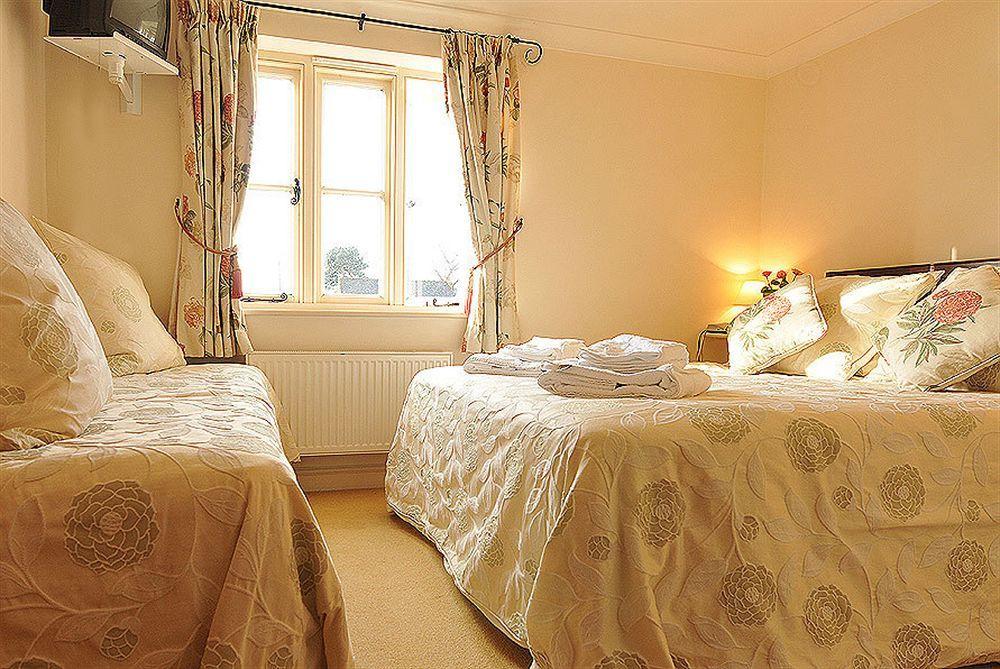 The Chequers Inn Cassington Dış mekan fotoğraf
